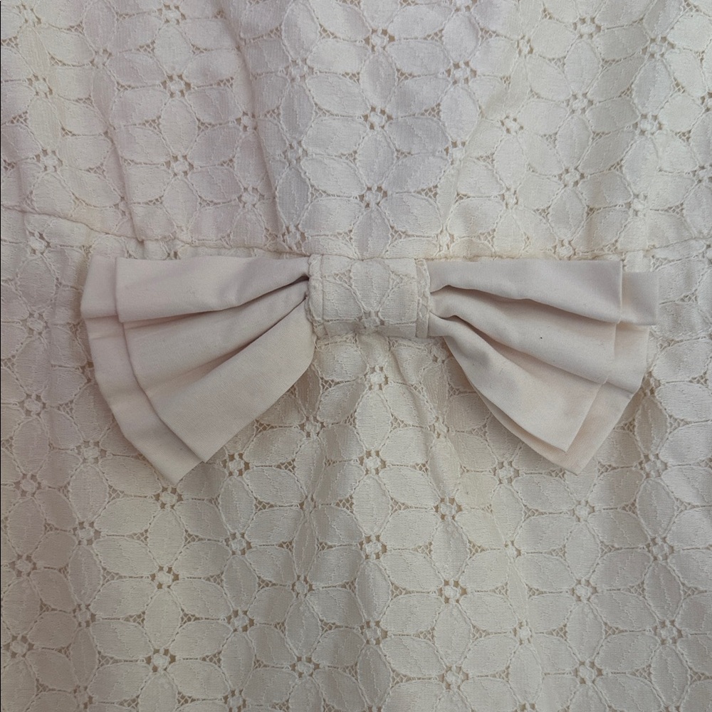Juicy Couture Eyelet Cream Sleeveless Dress with Bow - Picture 3 of 5